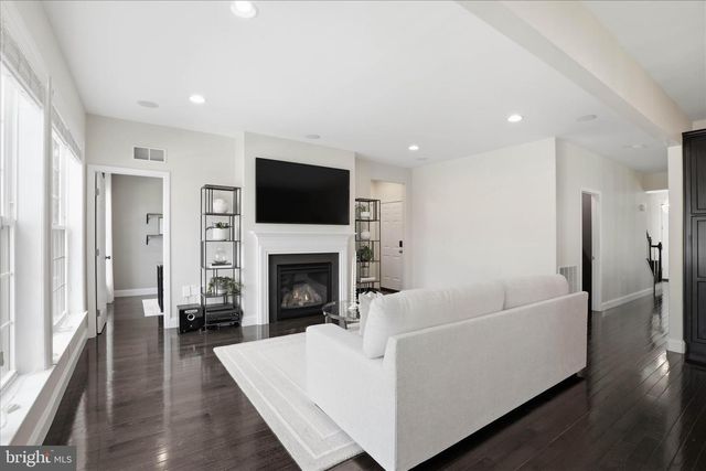 7 CRICKET GRN, Lancaster, PA 17602