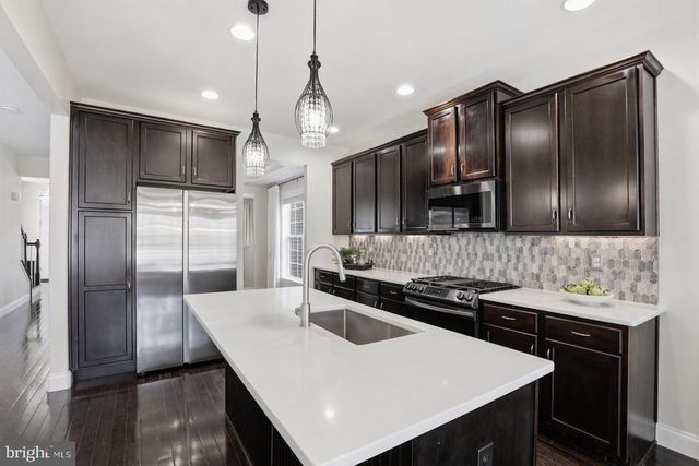 7 CRICKET GRN, Lancaster, PA 17602