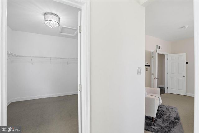 7 CRICKET GRN, Lancaster, PA 17602