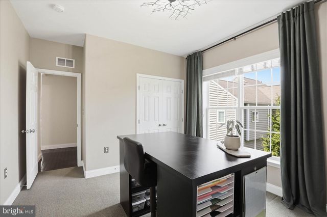 7 CRICKET GRN, Lancaster, PA 17602