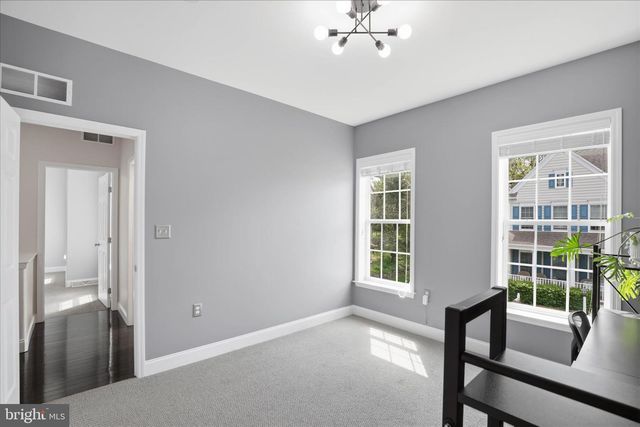 7 CRICKET GRN, Lancaster, PA 17602