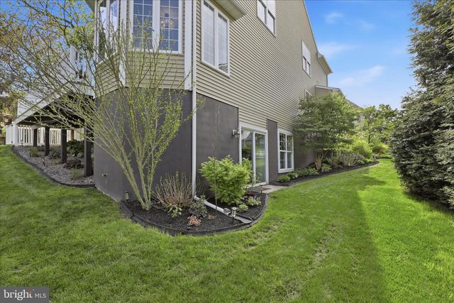 7 CRICKET GRN, Lancaster, PA 17602