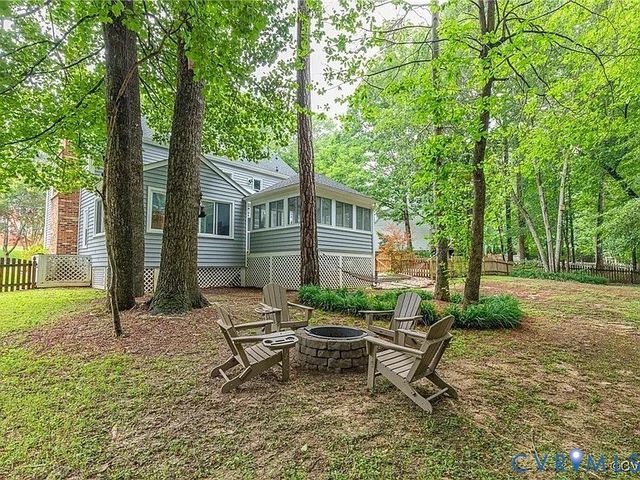 13904 Sunrise Bluff Rd, Chesterfield, VA 23112