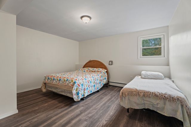 40 Abbey Court, Cheshire, CT 06410