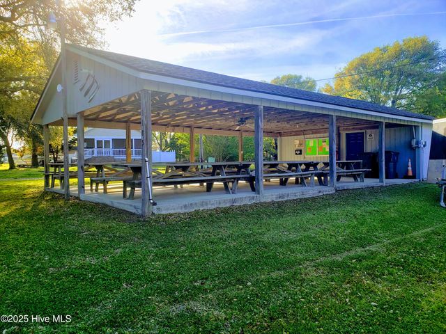 2192 W Tanglewood Drive SW, Supply, NC 28462