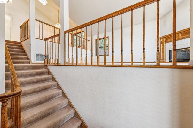 3510 Brunell Dr, Oakland, CA 94602