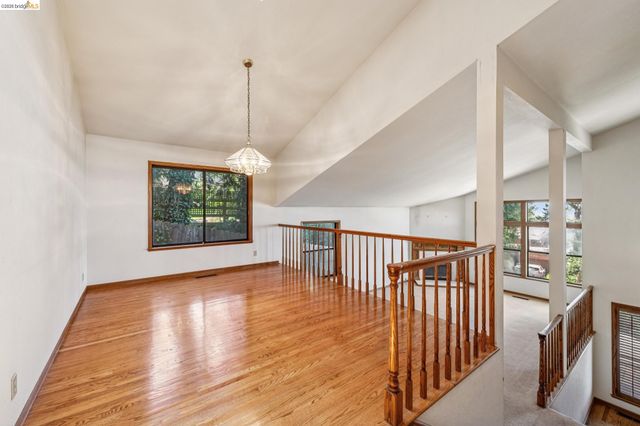 3510 Brunell Dr, Oakland, CA 94602