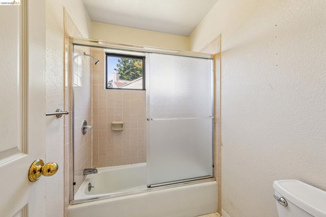 3510 Brunell Dr, Oakland, CA 94602