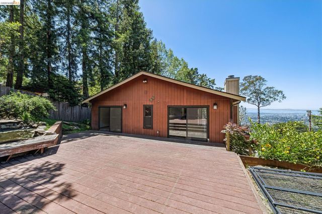 3510 Brunell Dr, Oakland, CA 94602