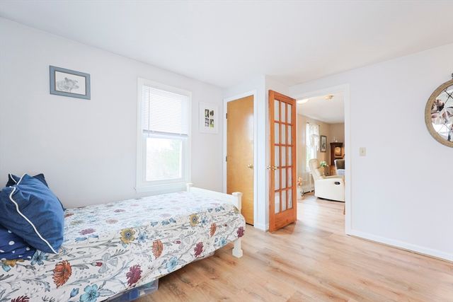 75 Lake St, Uxbridge, MA 01569