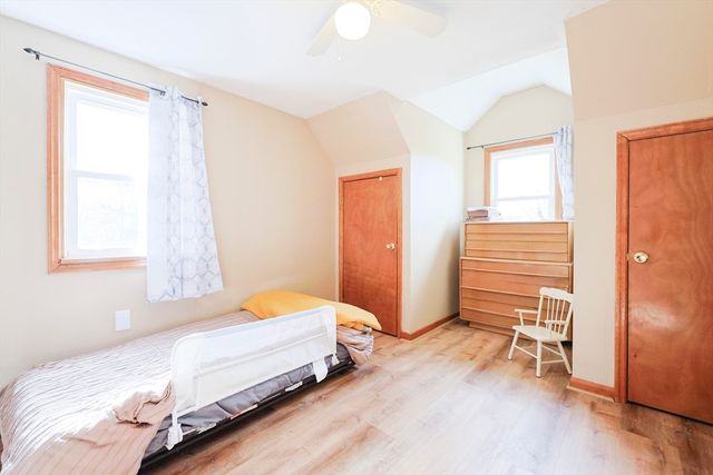 75 Lake St, Uxbridge, MA 01569