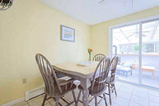 75 Lake St, Uxbridge, MA 01569