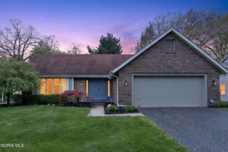 4341 Vicksburg Drive, Sylvania, OH 43560