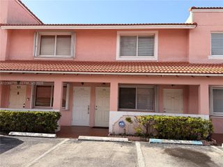 8019 Lake Drive 202, Doral, FL 33166