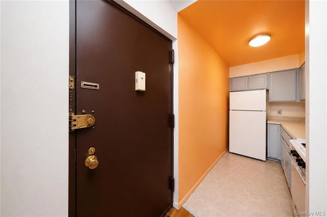 9731 4th Avenue 2C, Brooklyn, NY 11209