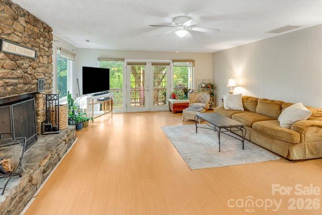 3 Odie Lane, Candler, NC 28715