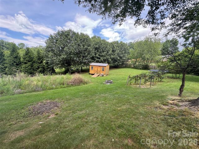 3 Odie Lane, Candler, NC 28715