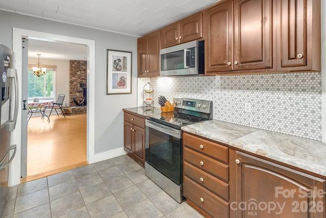3 Odie Lane, Candler, NC 28715