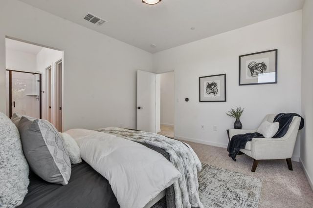 2079 Freya Walk, Sacramento, CA 95835