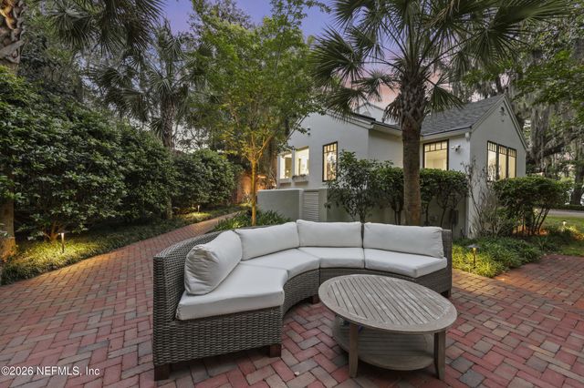 2782 GREEN BAY Lane, Jacksonville, FL 32207