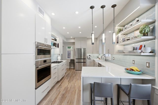 2782 GREEN BAY Lane, Jacksonville, FL 32207