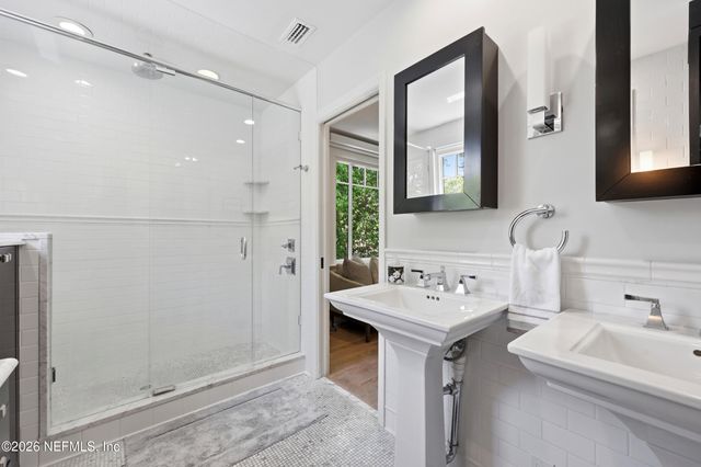 2782 GREEN BAY Lane, Jacksonville, FL 32207