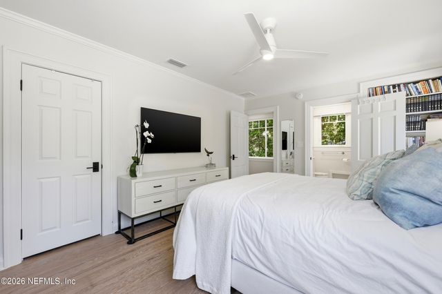 2782 GREEN BAY Lane, Jacksonville, FL 32207