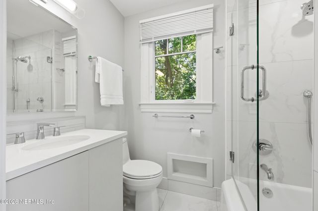 2782 GREEN BAY Lane, Jacksonville, FL 32207