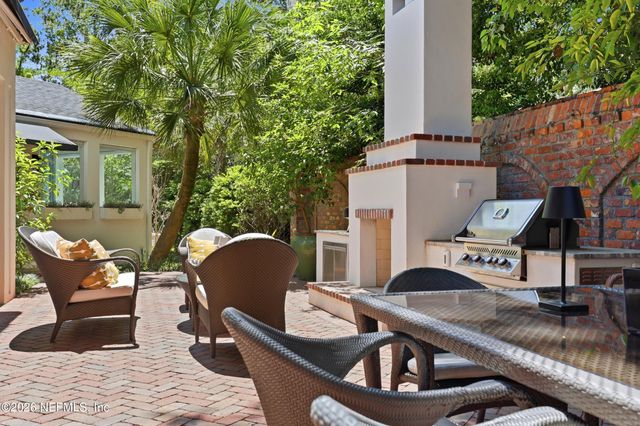 2782 GREEN BAY Lane, Jacksonville, FL 32207