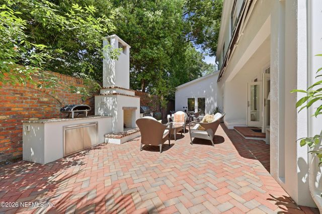 2782 GREEN BAY Lane, Jacksonville, FL 32207