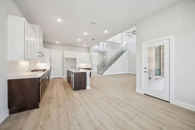 523 Blackwater Trail, Waxahachie, TX 75165