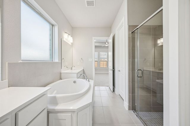 523 Blackwater Trail, Waxahachie, TX 75165