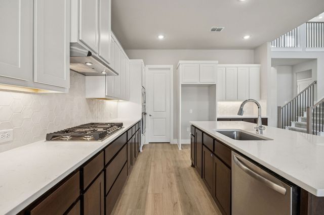 523 Blackwater Trail, Waxahachie, TX 75165