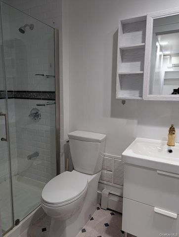 58-34 Main Street, Flushing, NY 11355