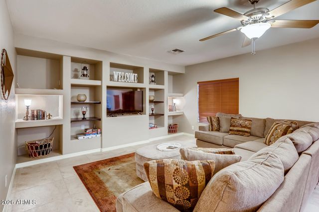 12379 W SELLS Drive, Avondale, AZ 85392
