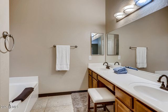 12379 W SELLS Drive, Avondale, AZ 85392