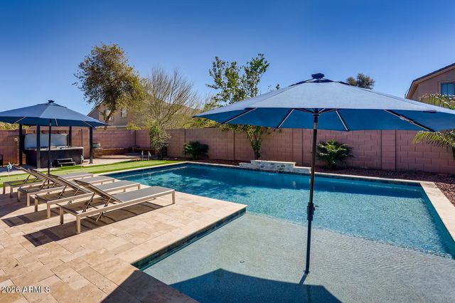 12379 W SELLS Drive, Avondale, AZ 85392