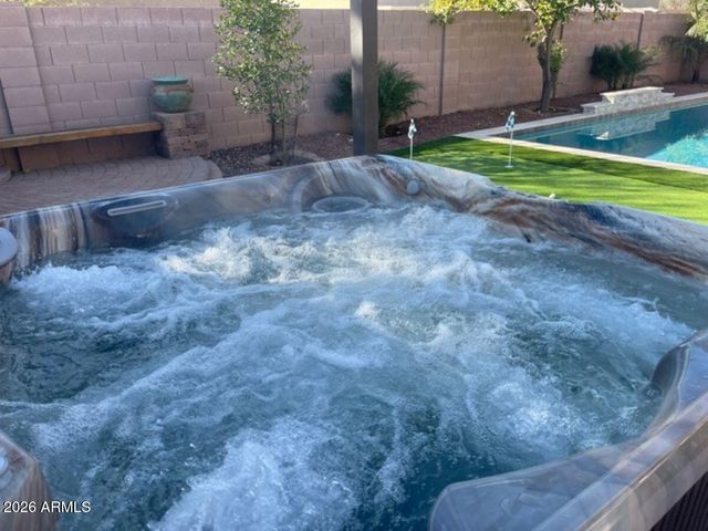 12379 W SELLS Drive, Avondale, AZ 85392