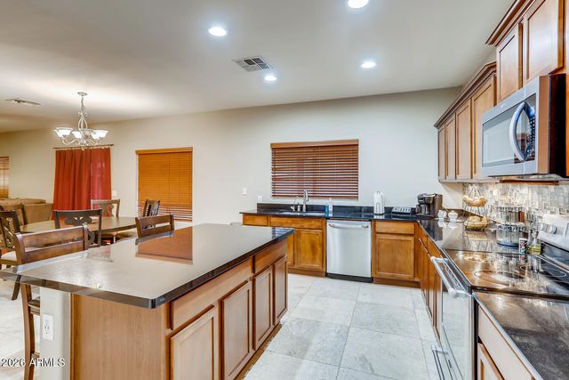 12379 W SELLS Drive, Avondale, AZ 85392