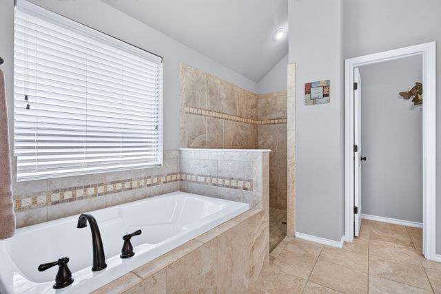 11000 Wanamaker Drive, Benbrook, TX 76126