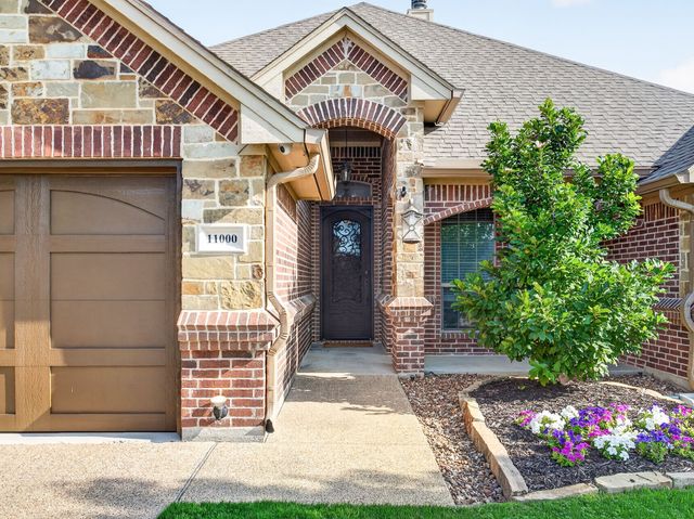11000 Wanamaker Drive, Benbrook, TX 76126