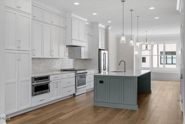 810 Maple Berry Lane 105, Raleigh, NC 27607