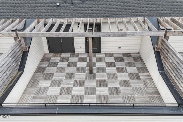 810 Maple Berry Lane 105, Raleigh, NC 27607