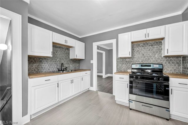 4418 W 48th Street, Cleveland, OH 44144
