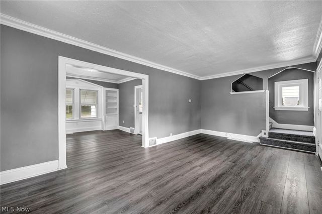 4418 W 48th Street, Cleveland, OH 44144