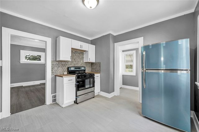 4418 W 48th Street, Cleveland, OH 44144