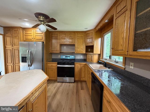 3303 SILVERSIDE RD, Wilmington, DE 19810