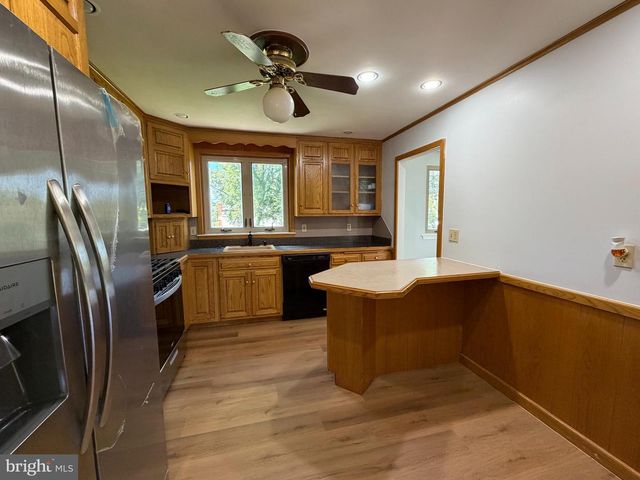 3303 SILVERSIDE RD, Wilmington, DE 19810