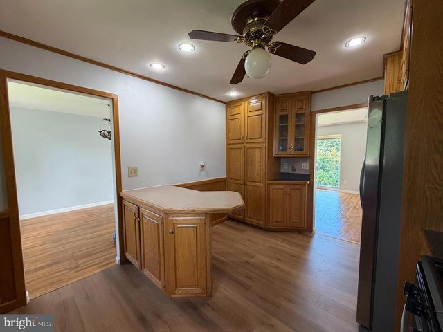 3303 SILVERSIDE RD, Wilmington, DE 19810