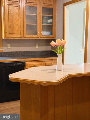 3303 SILVERSIDE RD, Wilmington, DE 19810
